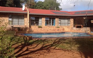 5 Bedroom House in Bedfordview