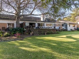 6 Bed House in Proteaville
