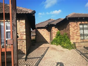 3 Bed House in Ivy Park
