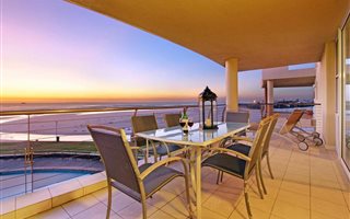 2 Bedroom Apartment in Lagoon Beach