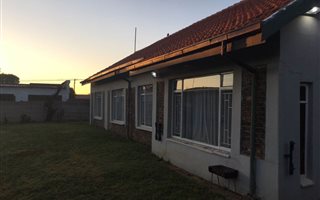 3 Bedroom House in Riamarpark