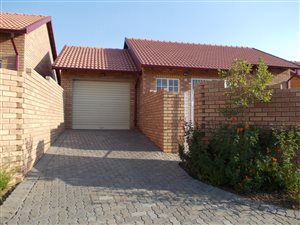 2 Bed Townhouse in The Reeds