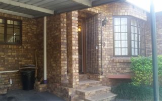 2 Bedroom Simplex in Chase Valley