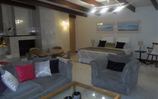 Bachelor apartment in Witpoortjie