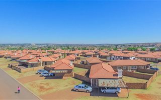 3838 m² Land available in Middelburg South