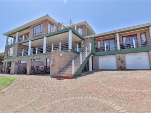 1000 m² Commercial space in Dana Bay