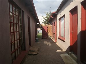 3 Bed House in Chloorkop