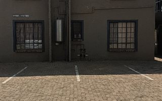 2 Bedroom Flat in Highveld Park