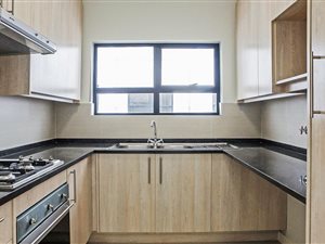3 Bed Apartment in Roodepoort Central