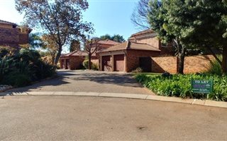 3 Bedroom Townhouse in Centurion Golf Estate