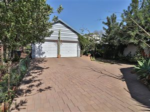 5 Bed House in Lynnwood Glen