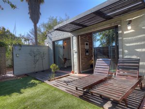 6 Bed House in Die Boord