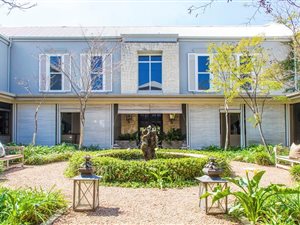 7 Bed House in Waterfall Equestrian Estate
