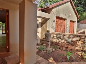 5 Bed House in Fairland