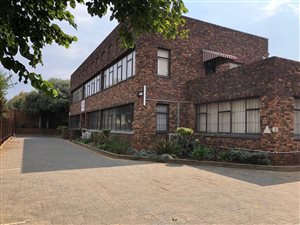 2843 m² Industrial space in Stormill