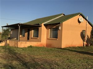 4.3 ha Farm in Zwavelpoort