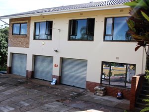10 Bedroom House in Glen Hills