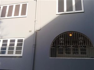 4 Bed House in Morningside