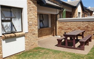 2 Bedroom Simplex in Beyers Park