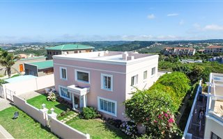 4 Bedroom House in Cutty Sark