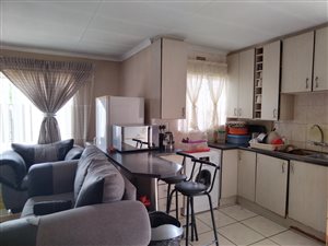 3 Bed House in Clayville