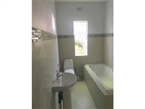 3 Bed Garden Cottage in Fourways