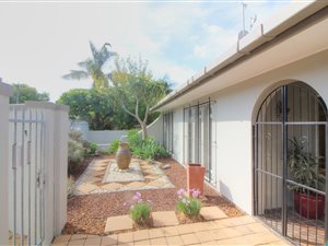 4 Bed House in Groenvlei