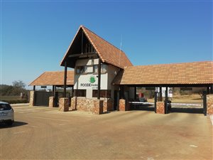 3 Bed Townhouse in Roodeplaat