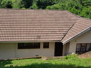 3 Bed House in Prestbury