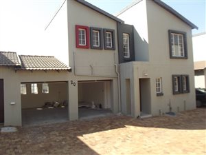 3 Bedroom Townhouse in Willowbrook