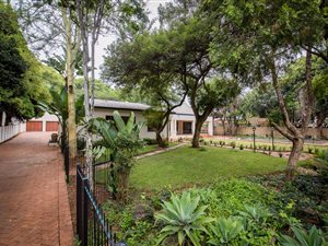 5 Bed House in Waterkloof