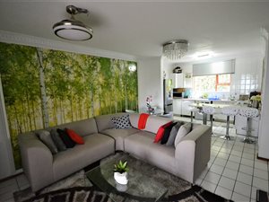 2 Bed Townhouse in Glenvista