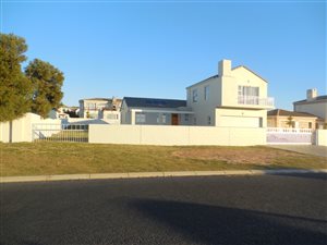 3 Bed House in Country Club