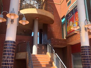 5023 m² Retail Space in Die Hoewes