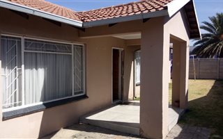3 Bedroom House in Minnebron