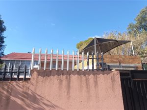 3 Bed House in Kensington