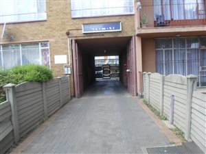 Bachelor apartment in Vereeniging Central