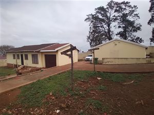 5 Bed House in Ngwelezana