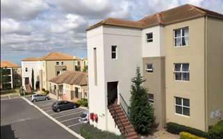 2 Bedroom Apartment in Vredekloof Heights