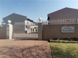 3 Bed Townhouse in Verwoerdpark