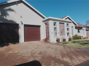 3 Bed House in Eldoraigne