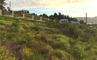 808 m² Land available in Kanonkop
