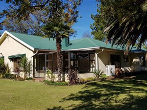 10 Bed House in Windsor on Vaal