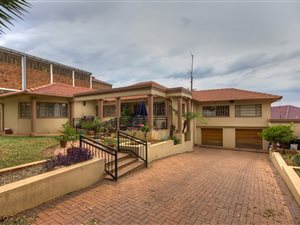 4 Bed House in Cyrildene