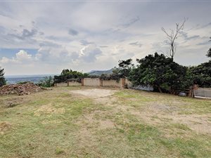 939 m² Land available in Florida Hills