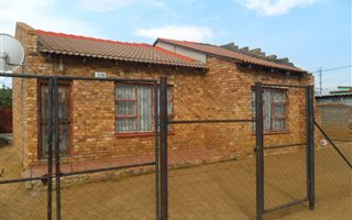 2 Bedroom House in Tsakane