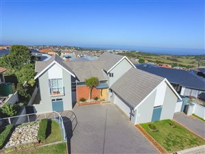 4 Bed House in Lovemore Heights