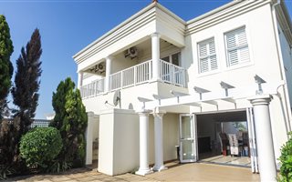 3 Bedroom Duplex in La Lucia