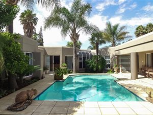 5 Bed House in Sunward Park