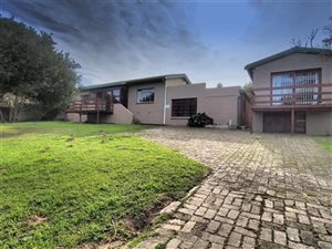 4 Bed House in East Bank